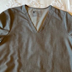 Womens Figs graphite gray set, large